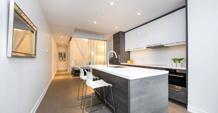 3308-488 University Avenue, Toronto, ON, M5G 0C1 - 9
