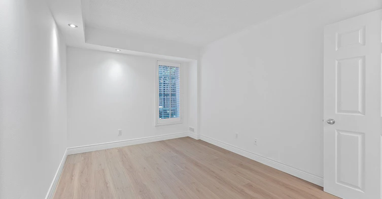 Th B-12 Portland Street, Toronto, ON, M5V 3N6 - 16