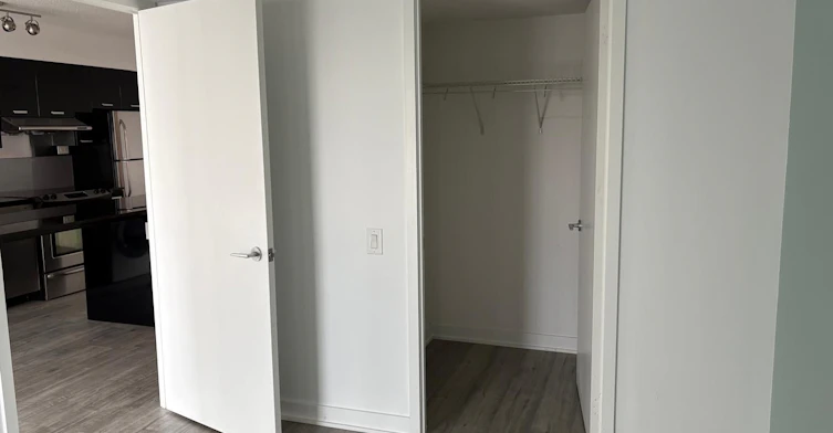 1812-19 Singer Court, Toronto, ON, M2K 0B2 - 11
