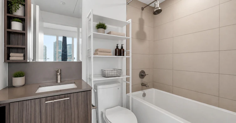 1115-19 Western Battery Road, Toronto, ON, M6K 0E3 - 12