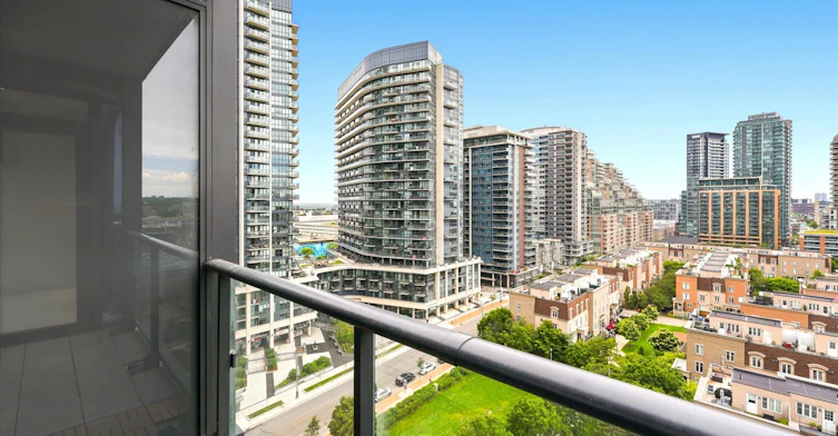 1115-19 Western Battery Road, Toronto, ON, M6K 0E3 - 27