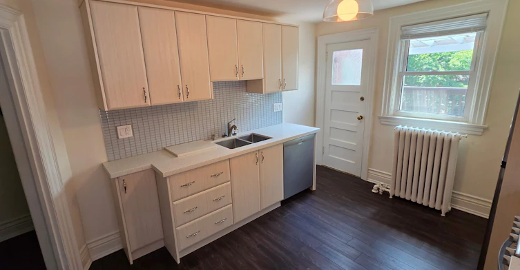 2nd Flr-3 Glencairn Avenue, Toronto, ON, M4R 1M6 - 6