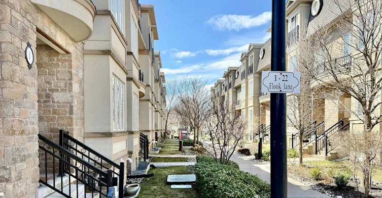 9 Flook Lane, Toronto, ON, M2R 1C4 - 23