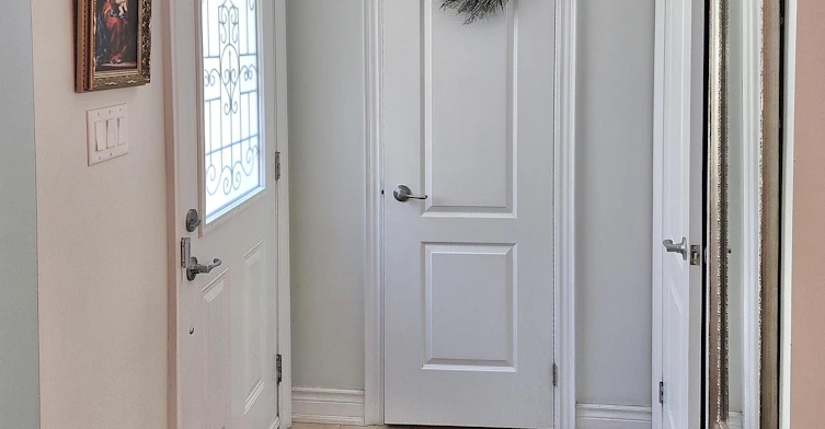 9 Flook Lane, Toronto, ON, M2R 1C4 - 4