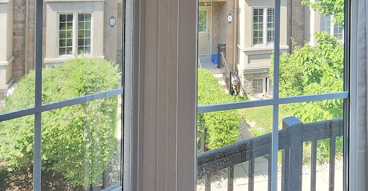 9 Flook Lane, Toronto, ON, M2R 1C4 - 12