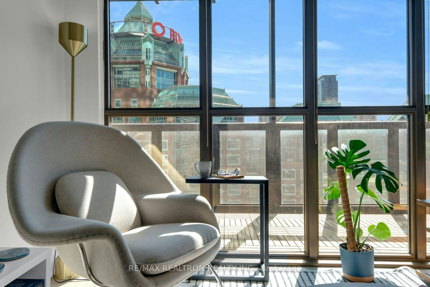 1311-101 Charles Street E, Toronto, ON, M4Y 0A9