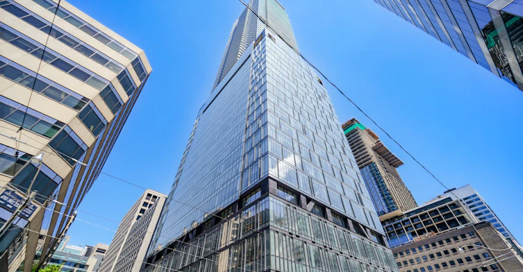 5008-488 University Avenue, Toronto, ON, M5G 0C1