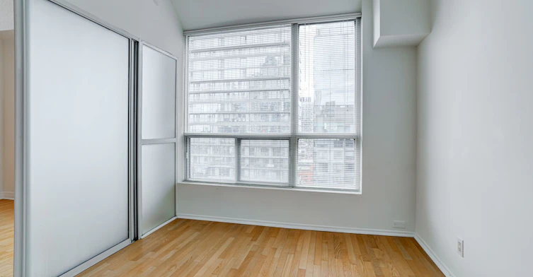 1703-92 King Street E, Toronto, ON, M5C 2V8 - 8