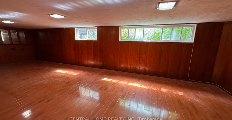 100 Burbank Drive, Toronto, ON, M2K 1N4 - 22