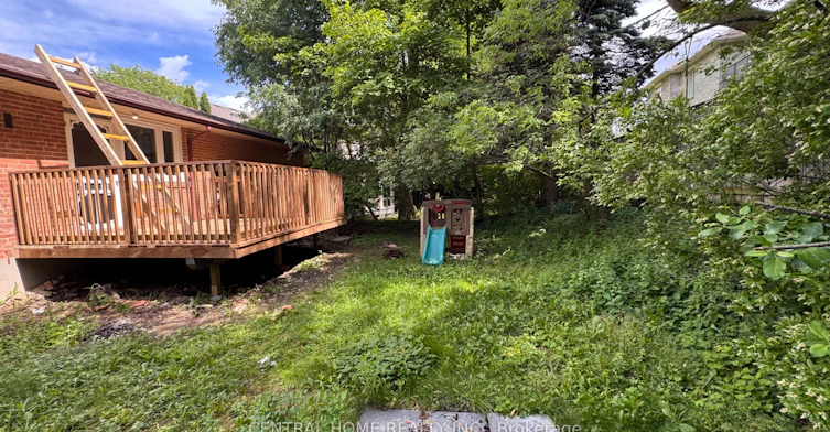 100 Burbank Drive, Toronto, ON, M2K 1N4 - 33