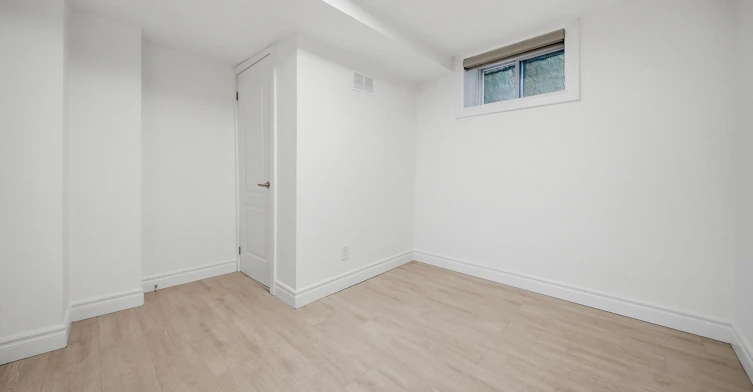 568 Northcliffe Boulevard, Toronto, ON, M6E 3L7 - 37