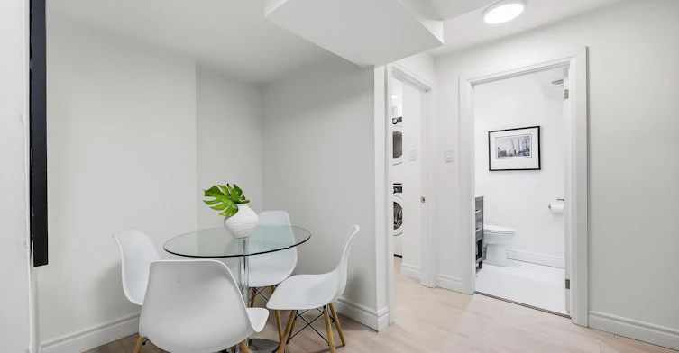 568 Northcliffe Boulevard, Toronto, ON, M6E 3L7 - 32