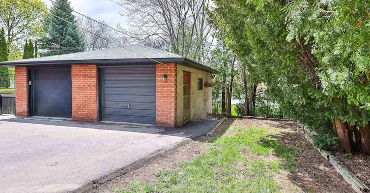 568 Northcliffe Boulevard, Toronto, ON, M6E 3L7 - 41