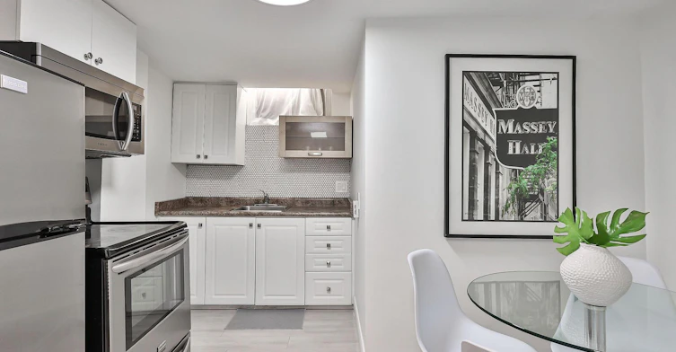 568 Northcliffe Boulevard, Toronto, ON, M6E 3L7 - 30