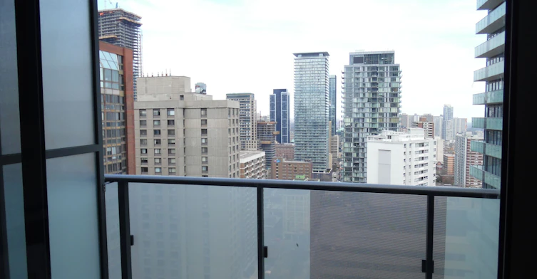 2610-65 St Mary Street, Toronto, ON, M5S 0A6 - 2