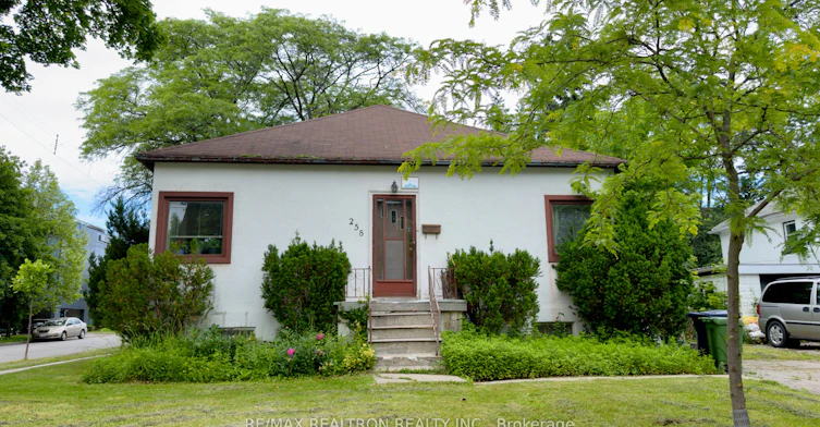 258 Bogert Avenue, Toronto, ON, M2N 1L3