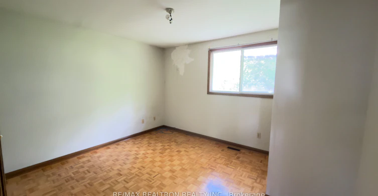 589 Sheppard Avenue E, Toronto, ON, M2K 1B4 - 7