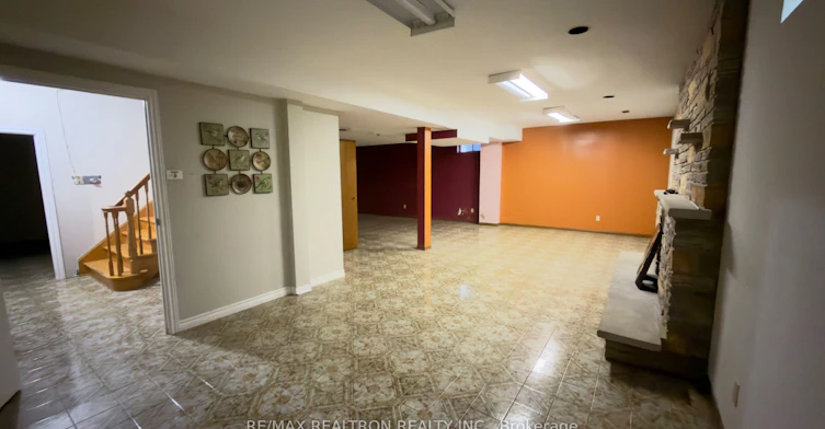 589 Sheppard Avenue E, Toronto, ON, M2K 1B4 - 11