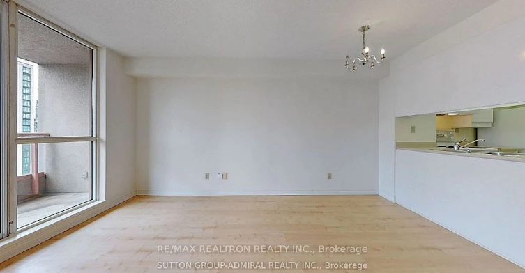 2801-736 Bay Street, Toronto, ON, M5G 2M4 - 6