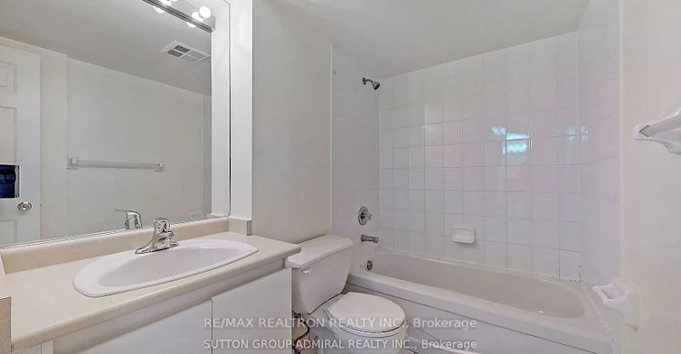 2801-736 Bay Street, Toronto, ON, M5G 2M4 - 8
