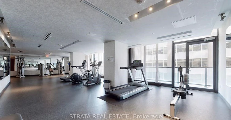 2507-426 University Avenue, Toronto, ON, M5G 1S9 - 18