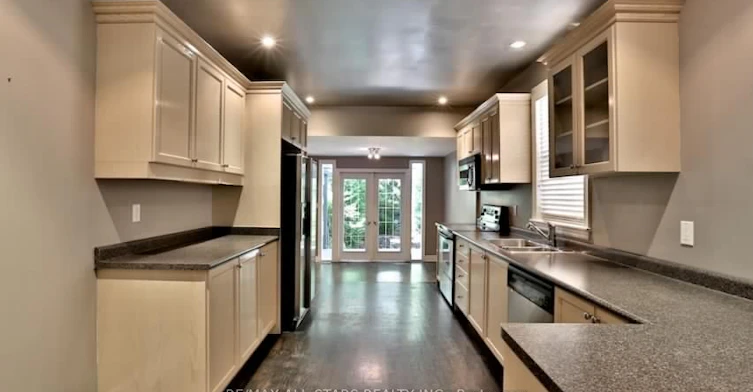 68 Macpherson Avenue, Toronto, ON, M5R 1W8 - 6