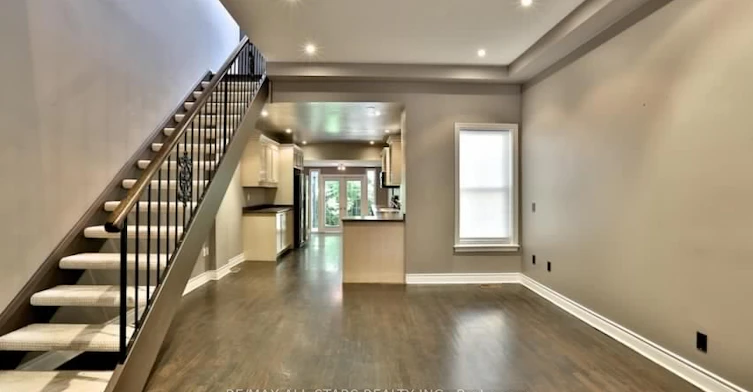 68 Macpherson Avenue, Toronto, ON, M5R 1W8 - 2