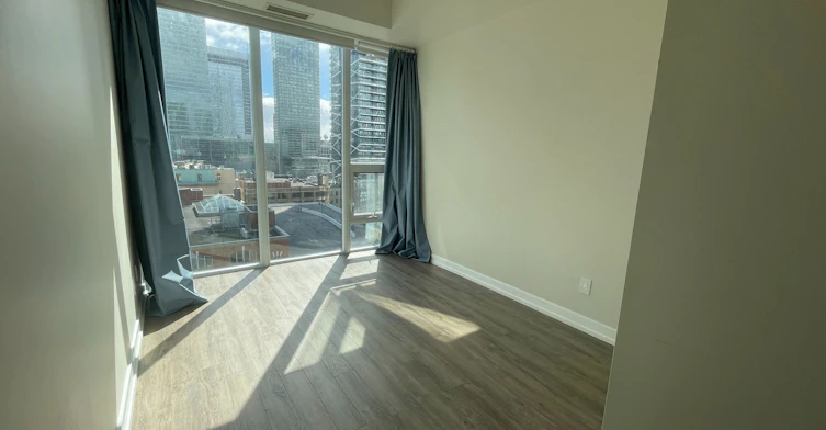 1208-126 Simcoe Street, Toronto, ON, M5H 4E6 - 12