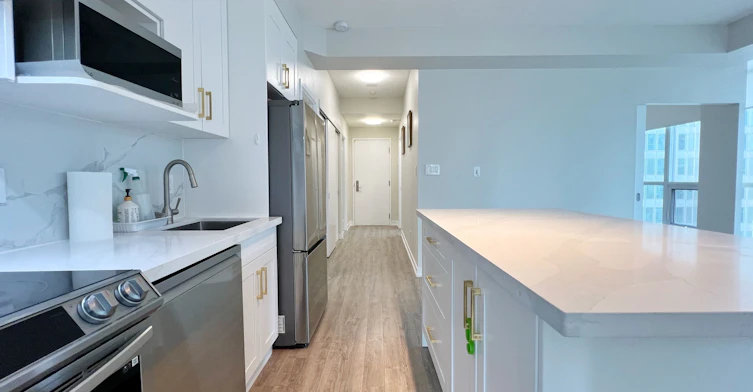 1208-126 Simcoe Street, Toronto, ON, M5H 4E6 - 5
