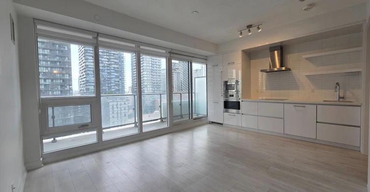 1601-2221 Yonge Street, Toronto, ON, M4S 0B8 - 3