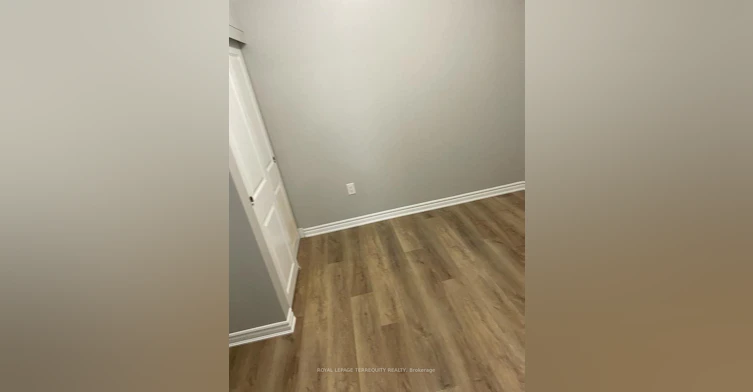 3-646 Lansdowne Avenue, Toronto, ON, M6H 3Y7 - 4