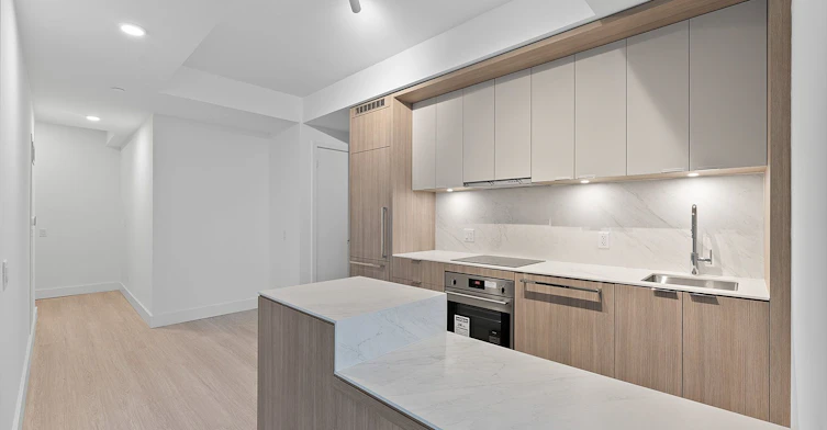 529-6 Greenbriar Road, Toronto, ON, M2K 1H5 - 8