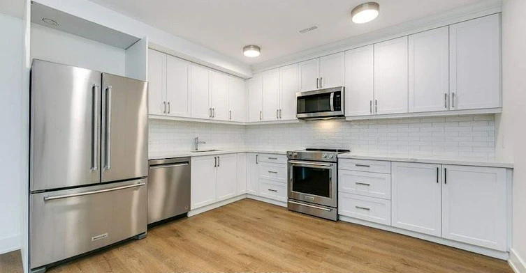 B-471 Oriole Parkway, Toronto, ON, M5P 2H9 - 5