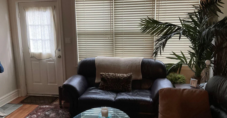Room D-223 Beverley Street, Toronto, ON, M5T 1Z4 - 2