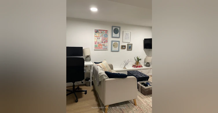Basement-76 Bellwoods Avenue, Toronto, ON, M6J 2P4 - 19