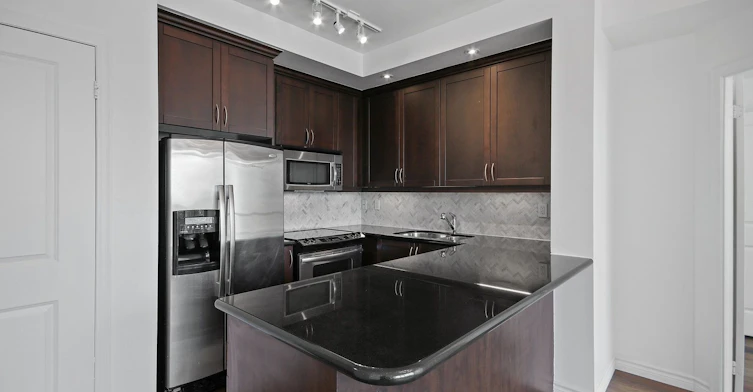 534-628 Fleet Street, Toronto, ON, M5V 1A8 - 6