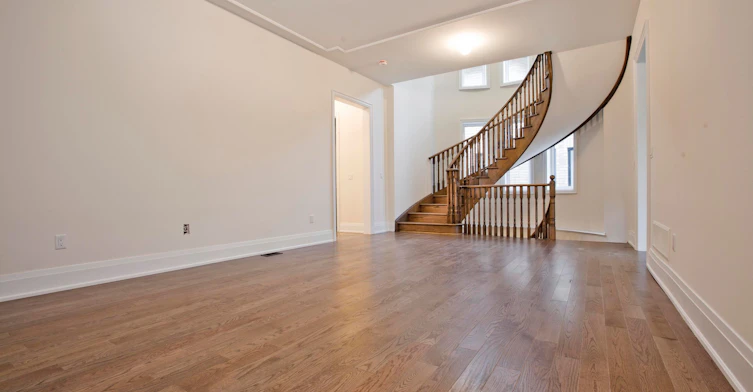 11 Queen Magdalene Place, Toronto, ON, M2H 0A6 - 5