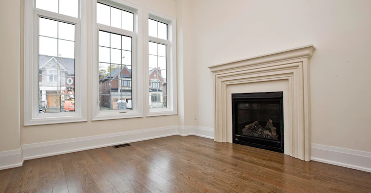 11 Queen Magdalene Place, Toronto, ON, M2H 0A6 - 4