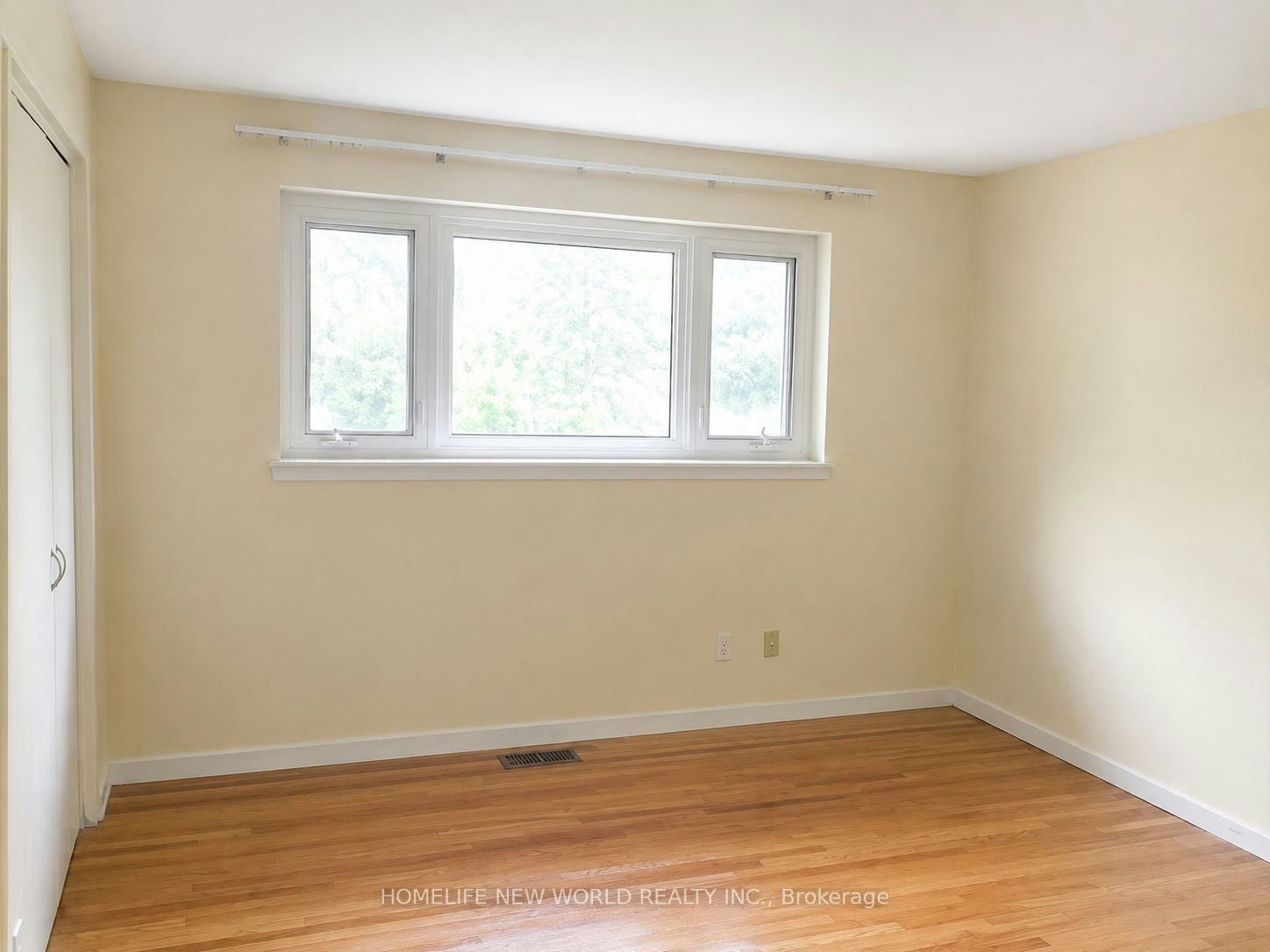 63 Lehar Crescent, Toronto, ON, M2H 1J4 - 8