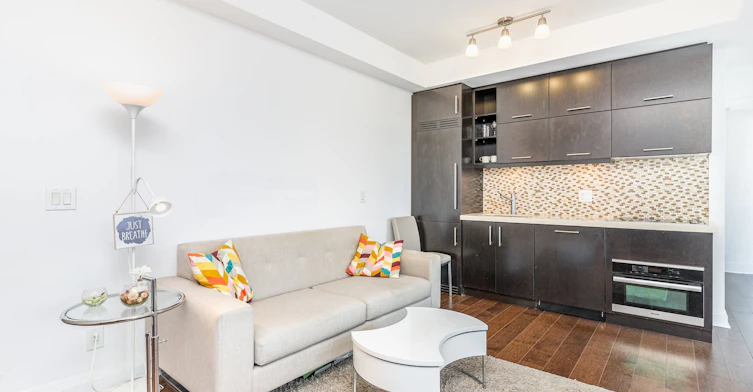 3308-1080 Bay Street, Toronto, ON, M5S 0A5 - 3