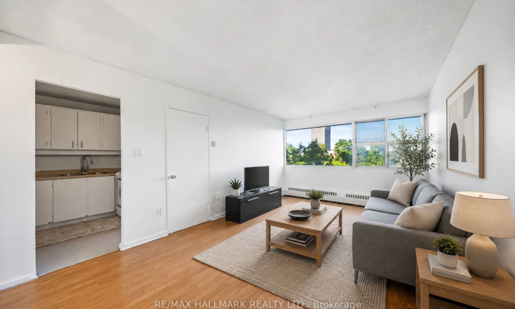 304-725 Don Mills Road