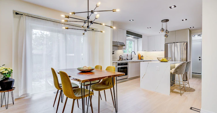 22 Gleneagle Crescent, Toronto, ON, M2J 3H3 - 3