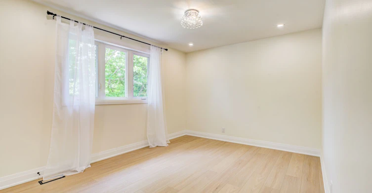 22 Gleneagle Crescent, Toronto, ON, M2J 3H3 - 19