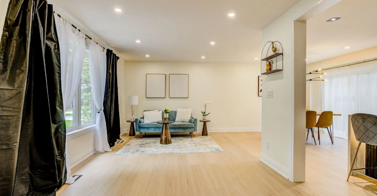 22 Gleneagle Crescent, Toronto, ON, M2J 3H3 - 8