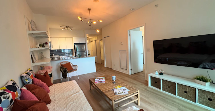407-150 East Liberty Street, Toronto, ON, M6K 3R5 - 3