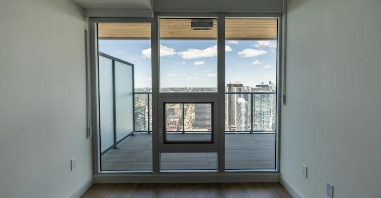 4570-3 Concord Cityplace Way, Toronto, ON, M5V 0X4 - 8