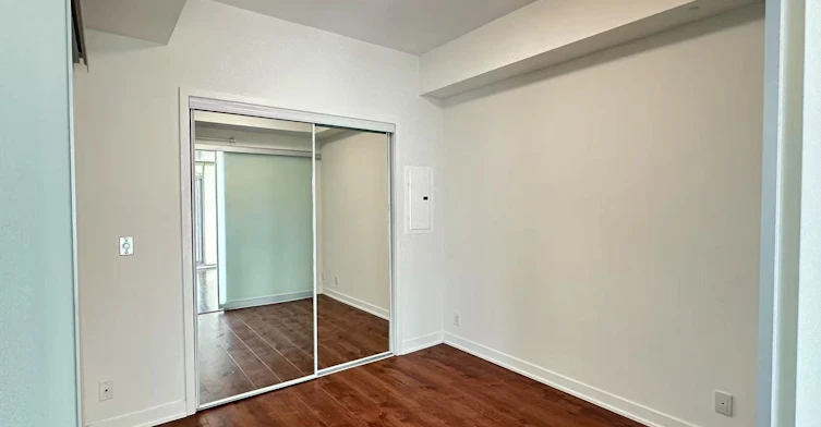 2401-14 York Street, Toronto, ON, M5J 2Z2 - 6