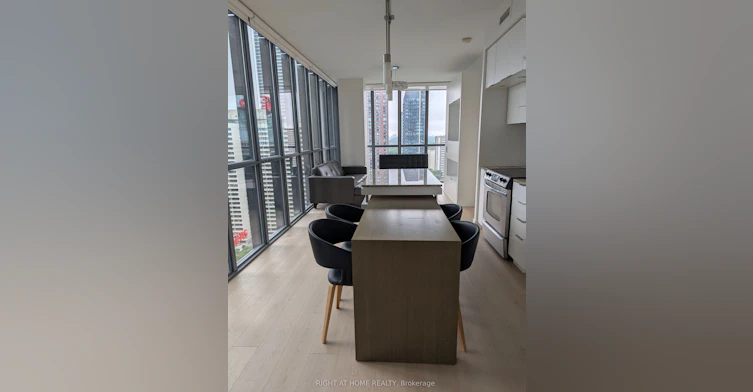 2408-110 Charles Street E, Toronto, ON, M4Y 1T5