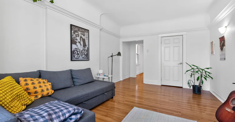 2nd Floor-326 Palmerston Boulevard, Toronto, ON, M6G 2N6 - 5