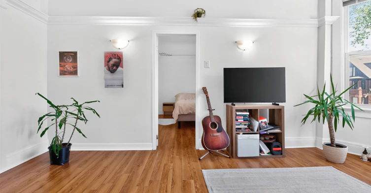 2nd Floor-326 Palmerston Boulevard, Toronto, ON, M6G 2N6 - 6